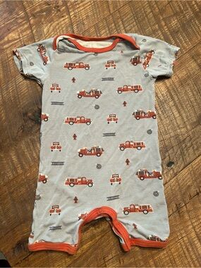 Bestaroo Firetruck romper